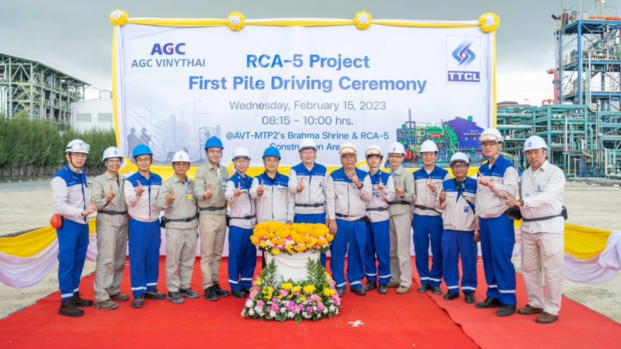 AGC Vinythai Continuously Progresses Expansion Project by Organizing Groundbreaking and First Pile Driving Ceremony to Start Construction in Map Ta Phut 2 Plant